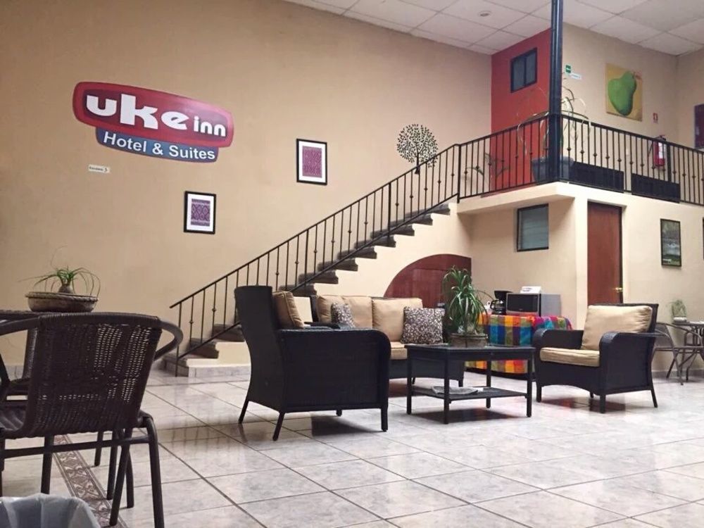 Uke Inn Hotel & Suites Xamaipak 图斯特拉古铁雷斯 外观 照片