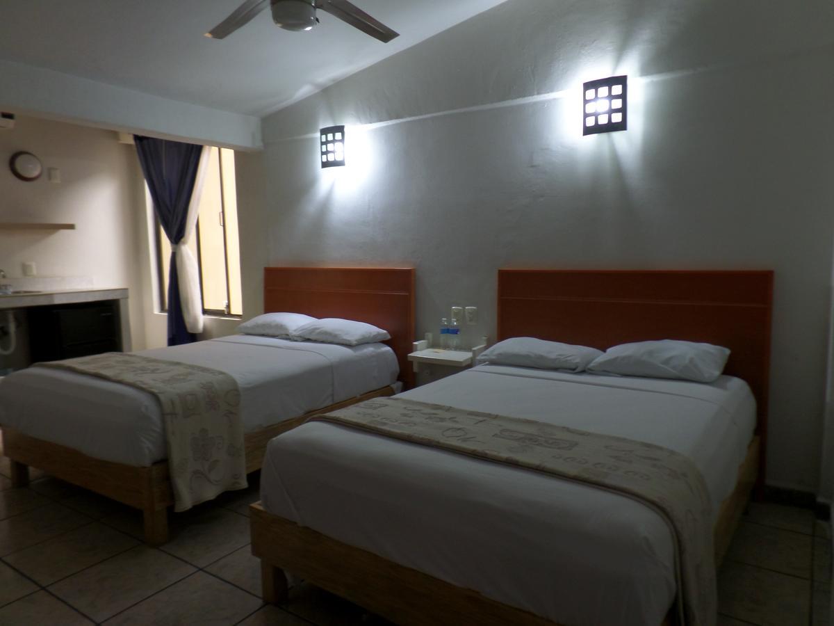Uke Inn Hotel & Suites Xamaipak 图斯特拉古铁雷斯 外观 照片